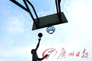 DƬfW(xu)شW(xu)Ļ@򡣴W(xu)wO(sh)ʩǷ򹫱M_˂cP(gun)עĆ}